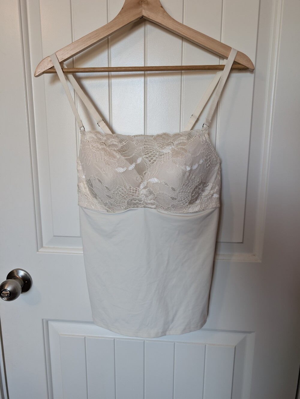 NWT Natori Lace Cami Shelf Bra 34D White/Cream